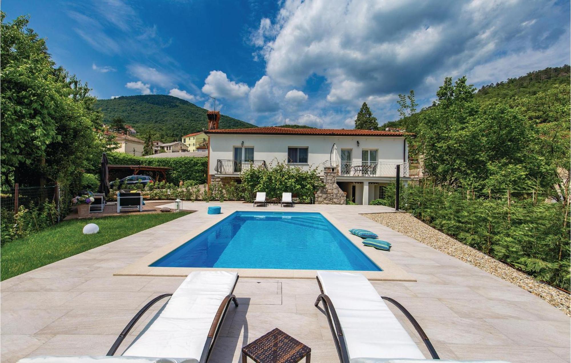 Lovely Home In Matulji With Outdoor Swimming Pool Buitenkant foto